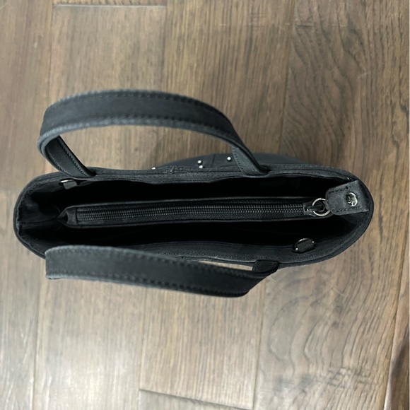 Nine West Hand Bag - Picture 9 of 11